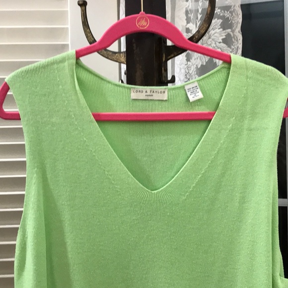 Lord & Taylor sleeveless top. Great lime color; 1X - Picture 2 of 4